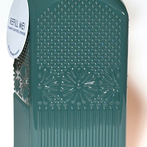 Holiday GREEN FLORAL Foaming Hand Soap Dispenser - Picture 2 of 5